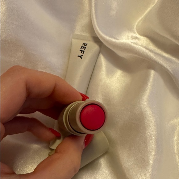 REFY Summer Color Collection Guava Tinted Lip Gloss and Lip Blush - Picture 4 of 5